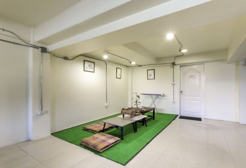 Leaf Hostel Chiang Mai