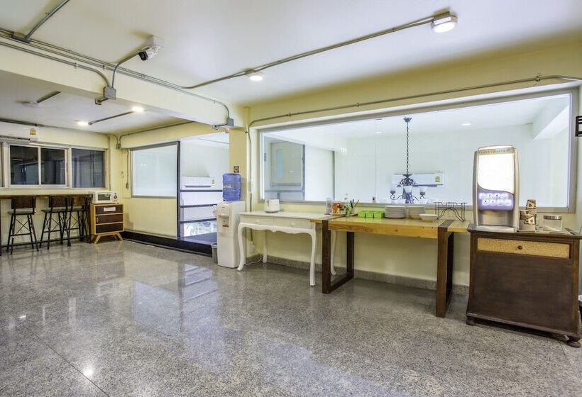 Leaf Hostel Chiang Mai