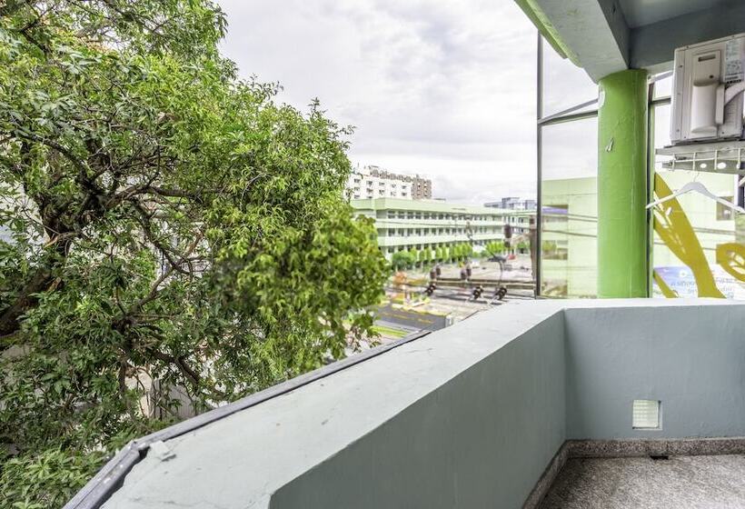 Leaf Hostel Chiang Mai