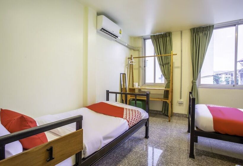 Leaf Hostel Chiang Mai