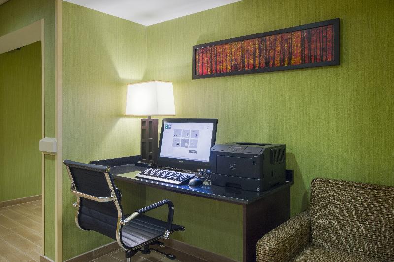 Отель Holiday Inn Express Frazer Malvern, An Ihg