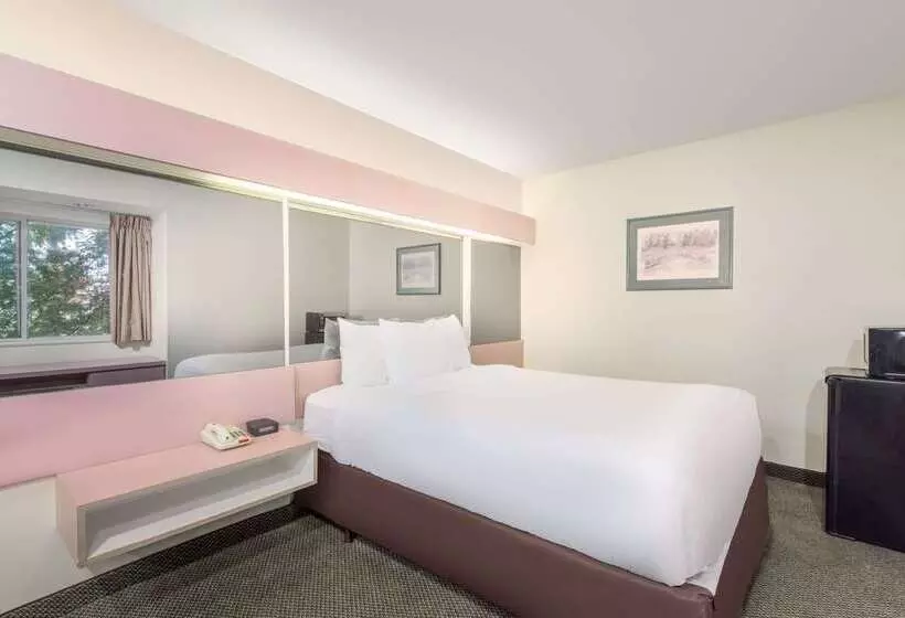 هتل Knights Inn Allentown