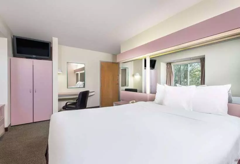 هتل Knights Inn Allentown