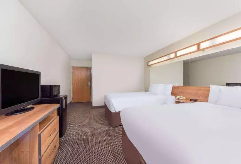 هتل Knights Inn Allentown