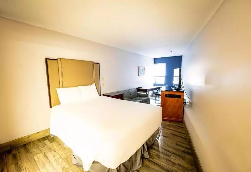 호텔 Manistee Inn & Marina