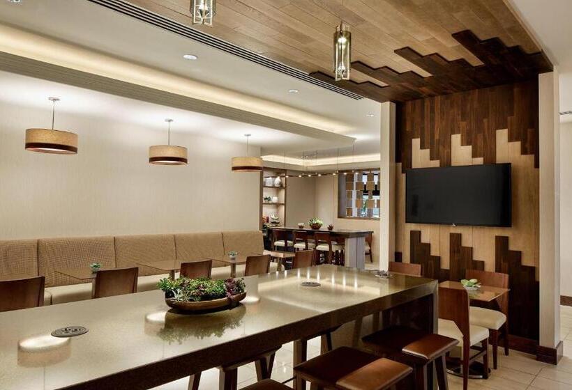 Szálloda Marriott Cincinnati Northeast