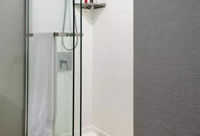 Отель Marriott Cincinnati Northeast