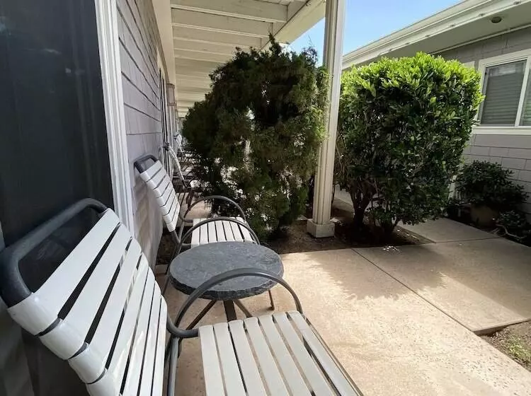 ホテル Monterey Bay Lodge