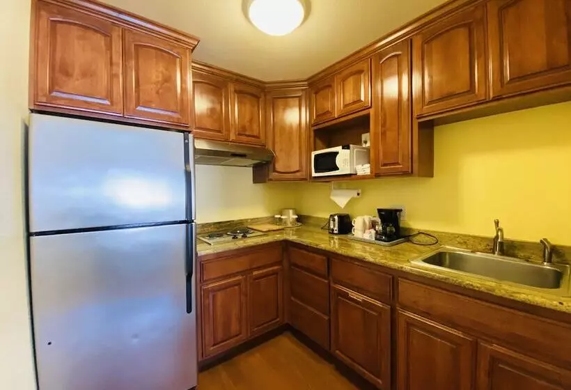 ホテル Monterey Bay Lodge