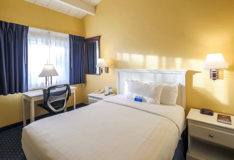 هتل Monterey Bay Lodge