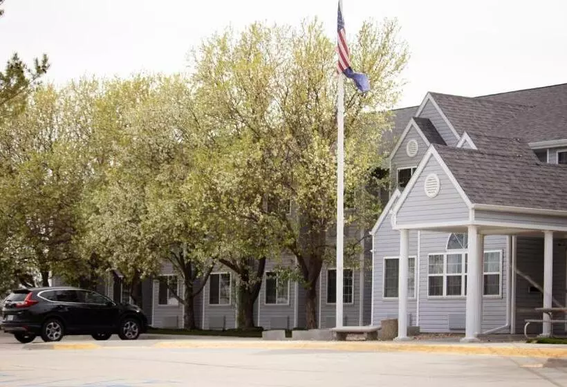 호텔 Monument Inn & Suites