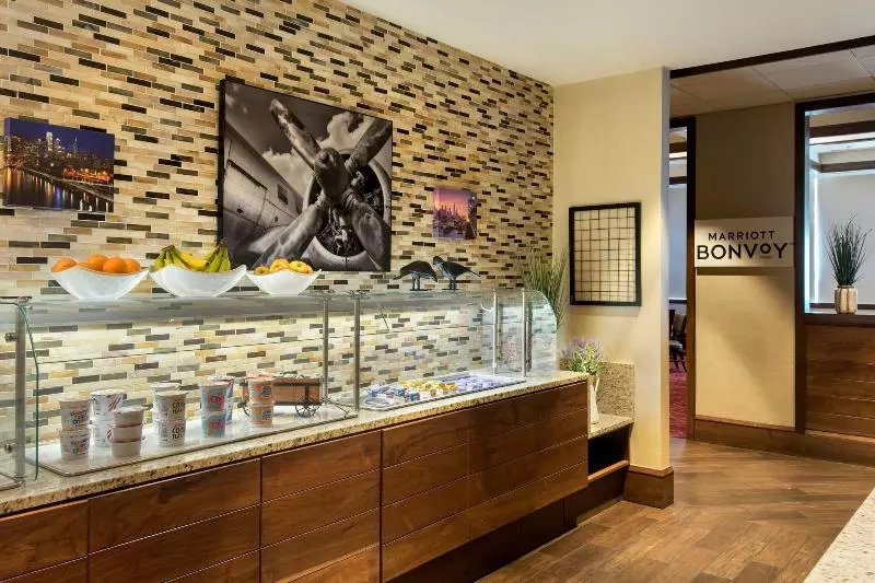 هتل Philadelphia Airport Marriott