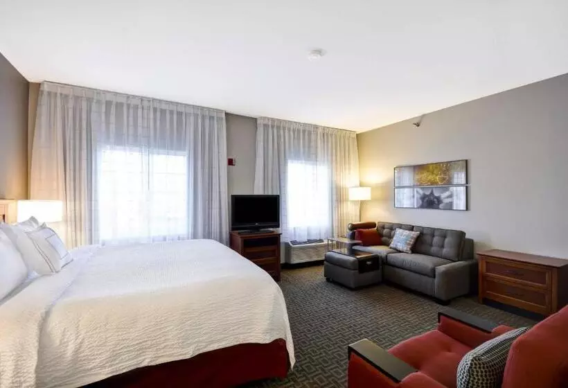 هتل Towneplace Suites Sioux Falls