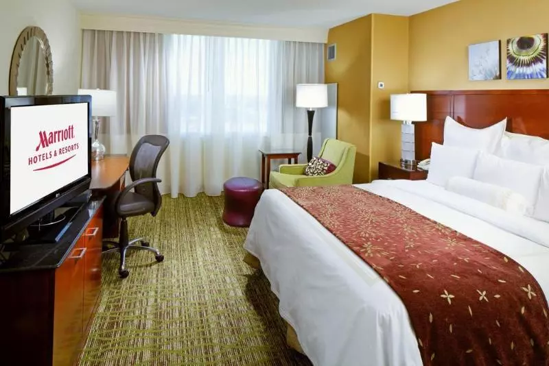هتل West Des Moines Marriott