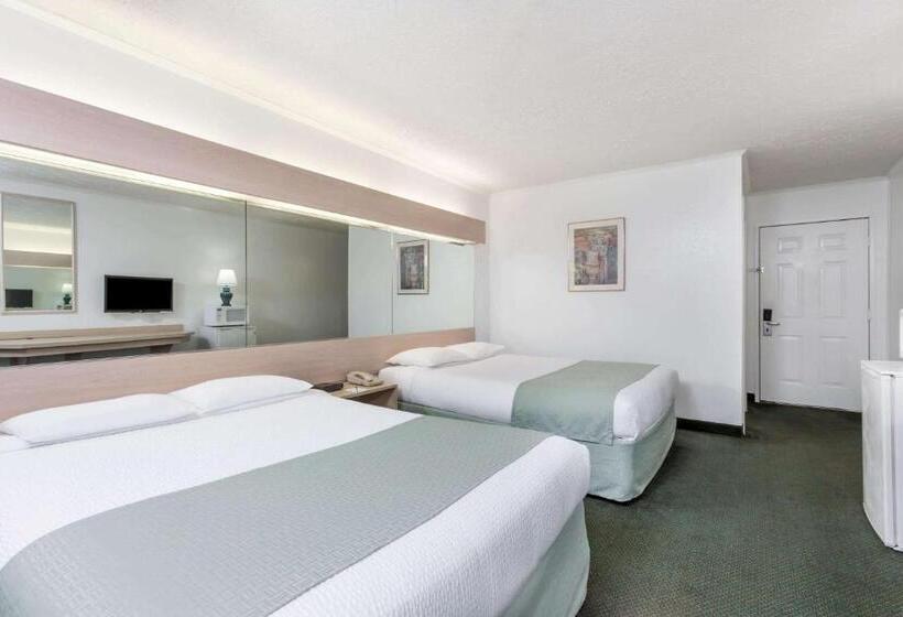 Microtel Inn By Wyndham Athens