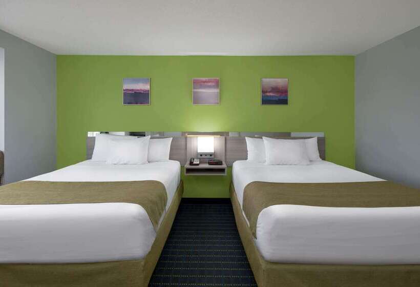 Microtel Inn By Wyndham Lake Norman