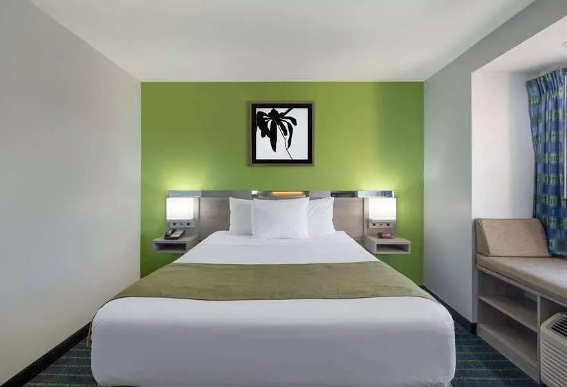 Microtel Inn By Wyndham Lake Norman