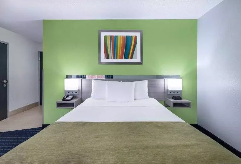 Microtel Inn By Wyndham Lake Norman