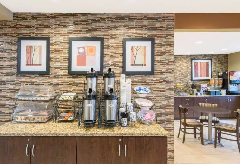 Microtel Inn And Suites North Canton