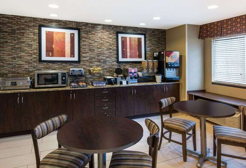 Microtel Inn And Suites North Canton