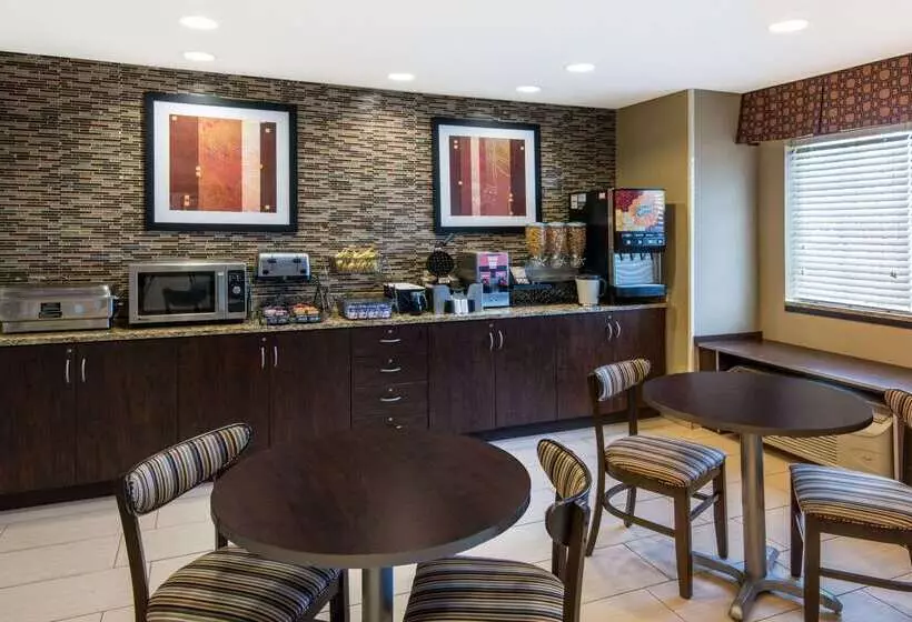 Microtel Inn And Suites North Canton