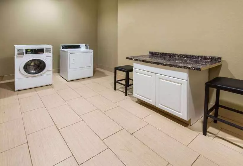 Microtel Inn And Suites North Canton