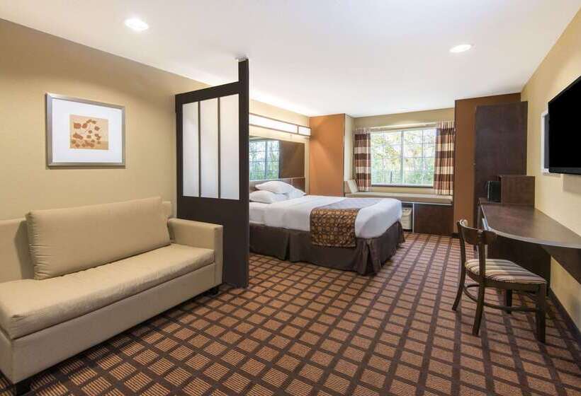 Microtel Inn And Suites North Canton