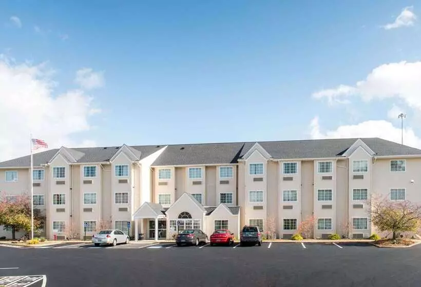 Microtel Inn And Suites North Canton