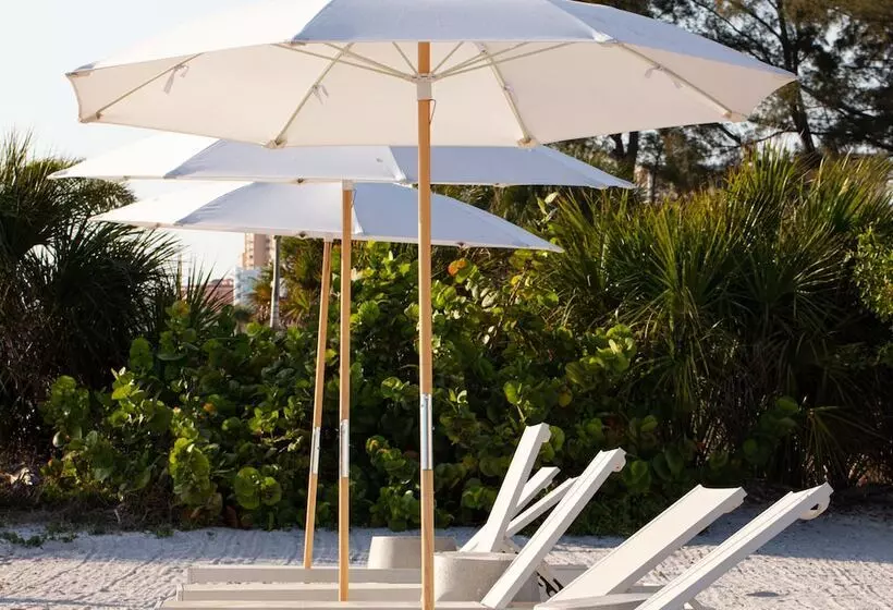 Мотель The Molloy Treasure Island Suites & Cottages