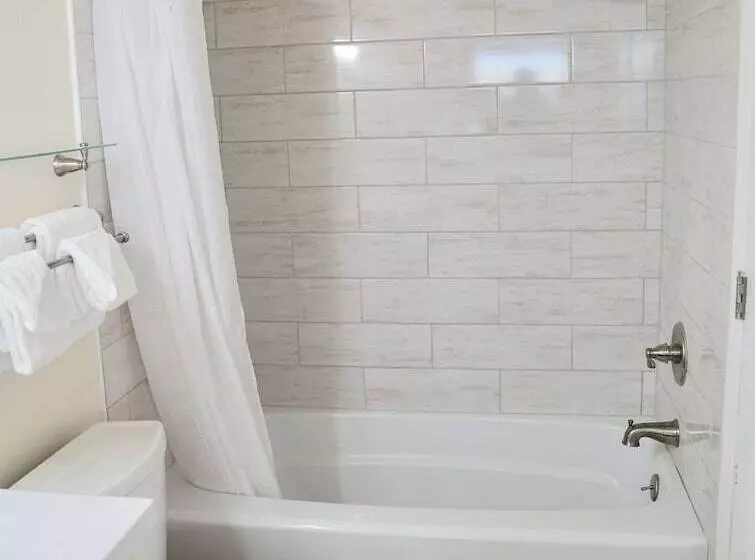 Мотель The Molloy Treasure Island Suites & Cottages