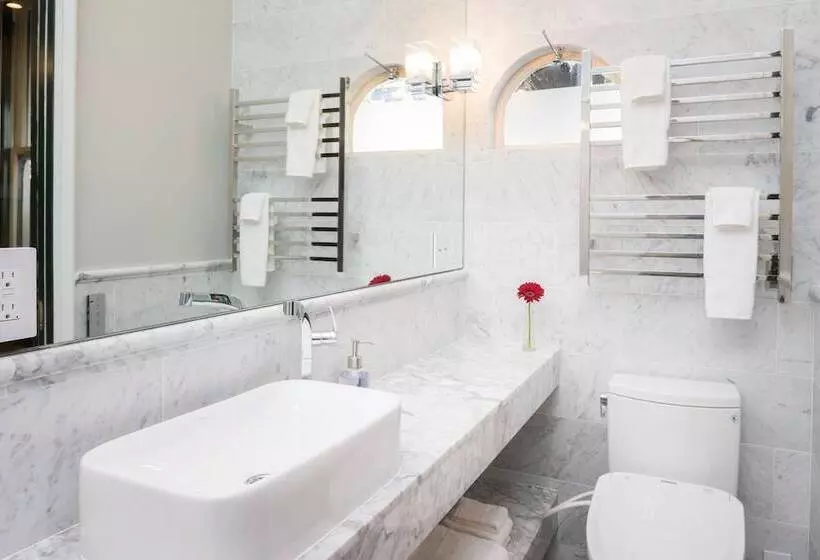 Monte Cristo Bed And Breakfast