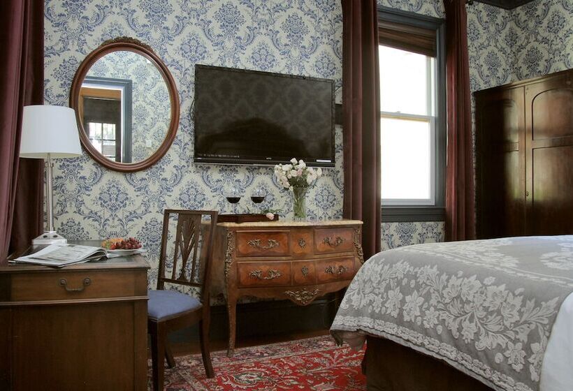 Monte Cristo Bed And Breakfast