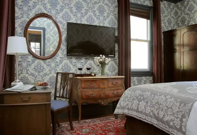 Monte Cristo Bed And Breakfast