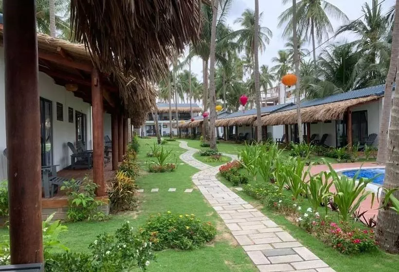 هتل The Legend Coco Beach