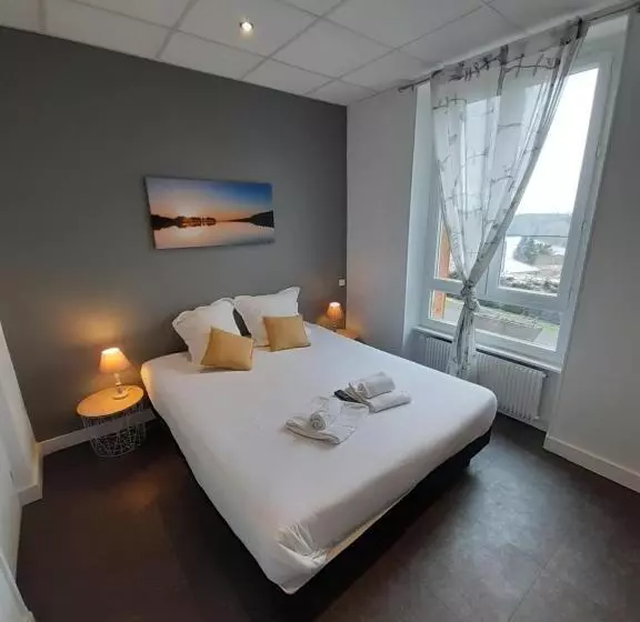 Retkeilymaja Entre Lacs Et Volcans