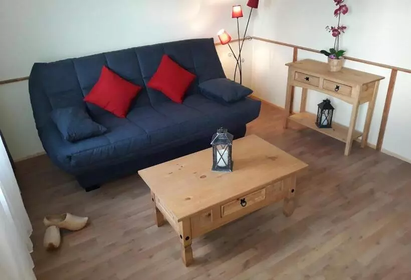 Retkeilymaja Entre Lacs Et Volcans