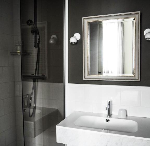 مبيت وإفطار Camellas Lloret