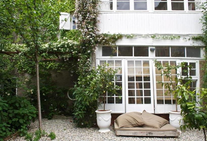 مبيت وإفطار Camellas Lloret