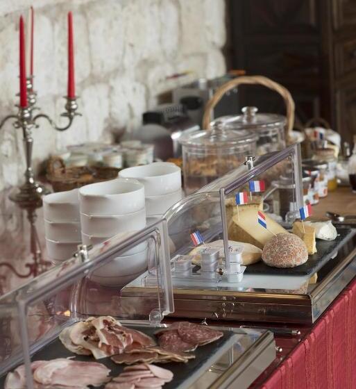 بنسيون Château De Scandaillac