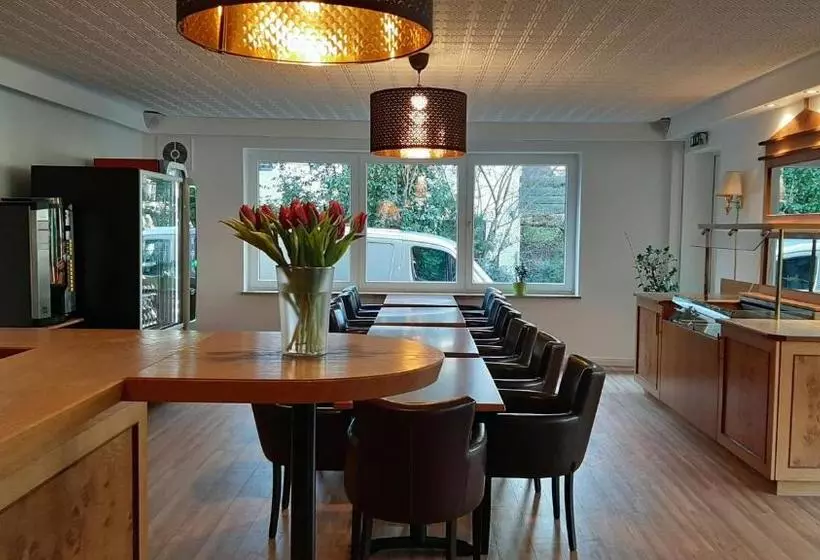 Retkeilymaja Forest Rooms