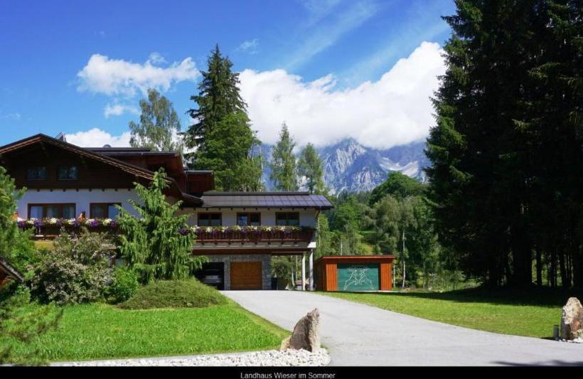 مبيت وإفطار Landhaus Wieser