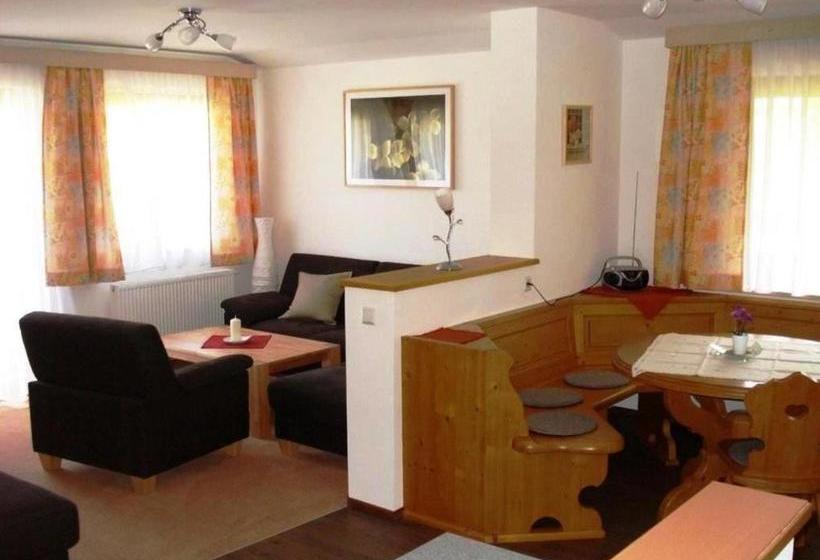 مبيت وإفطار Landhaus Wieser