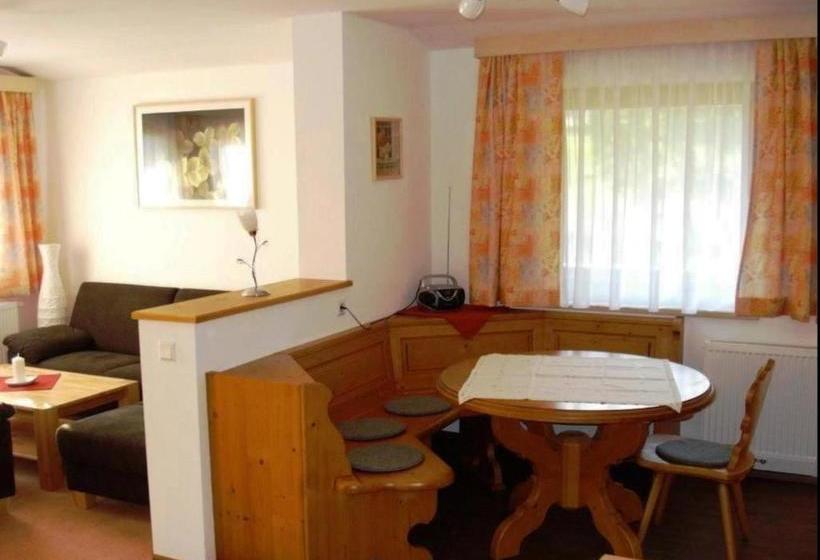 مبيت وإفطار Landhaus Wieser