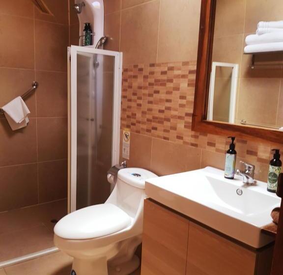 בית מלון כפרי Hacienda Jimenita Wildlife Reserve