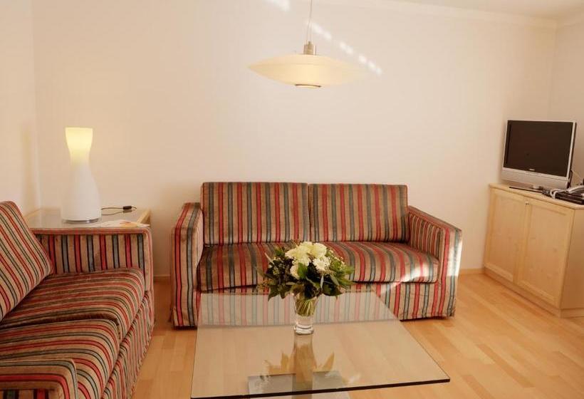 فندق Pension Grissemann