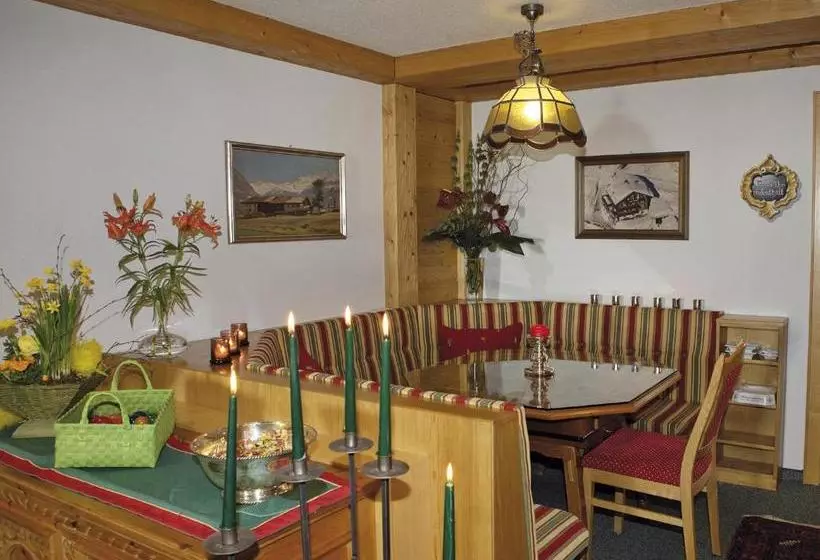 Hotelli Pension Grissemann