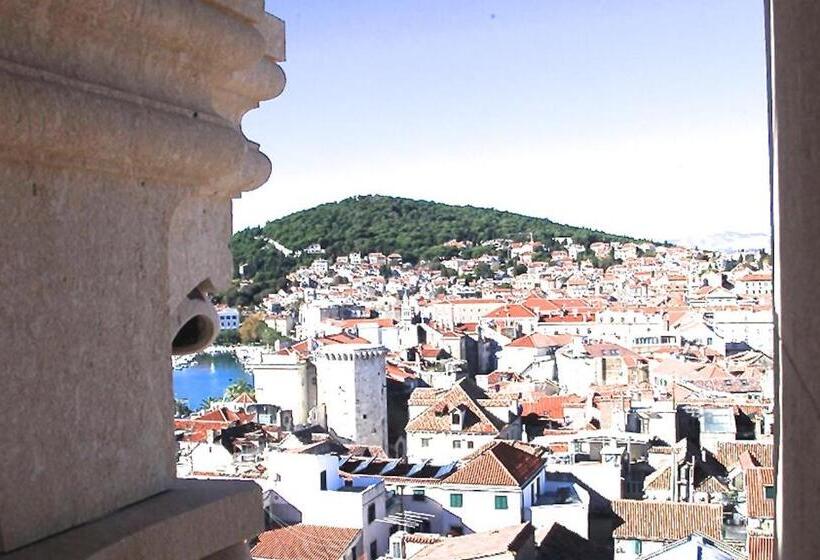 بنسيون Luxury Lidija Rooms