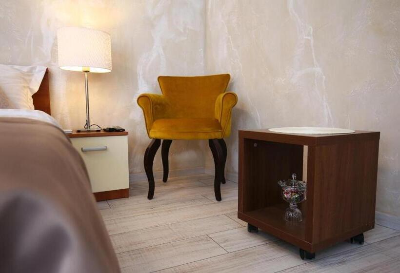 بنسيون Luxury Lidija Rooms