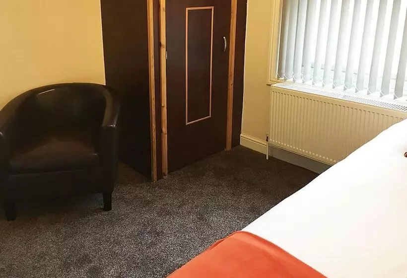 ペンション Polygon Guest House