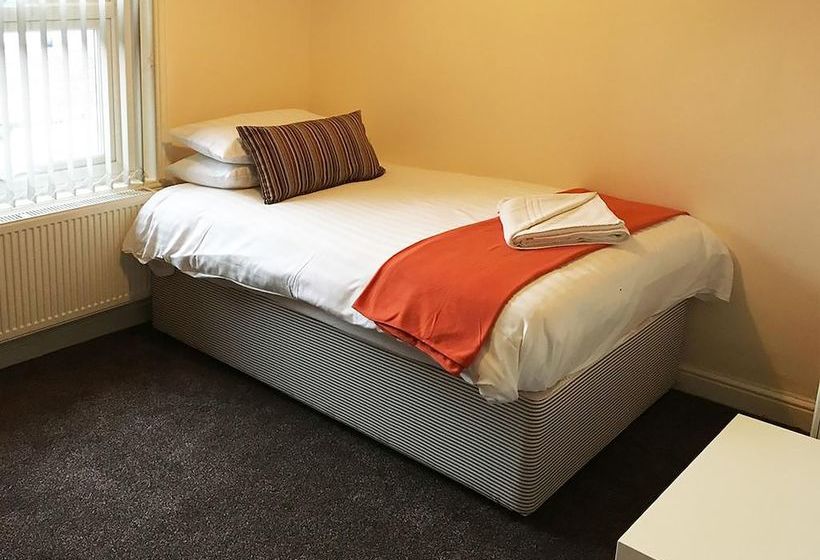 פנסיון Polygon Guest House